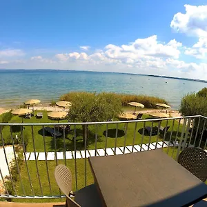  Apartment Smeraldo Dip Canneto Italy